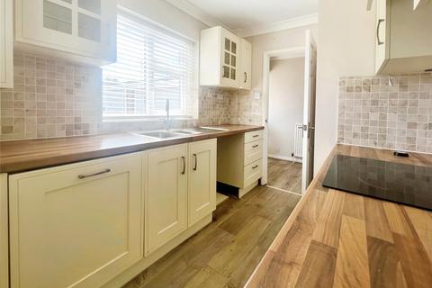 2 bedroom bungalow to rent, Glynde Crescent, West Sussex PO22