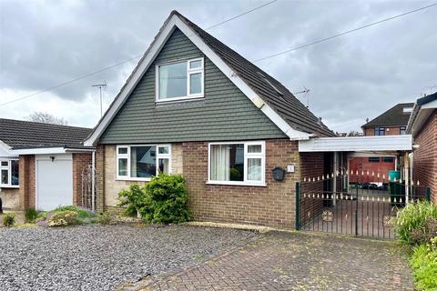 3 bedroom bungalow for sale, Monyash Way, Derbyshire DE56