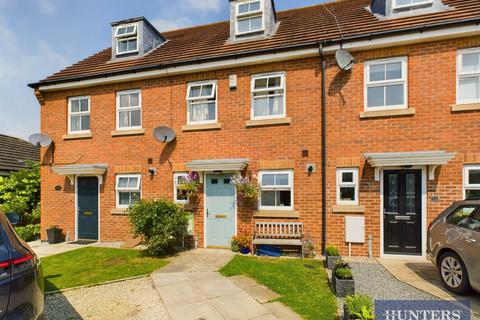 3 bedroom terraced house for sale, Pasture Crescent, Filey