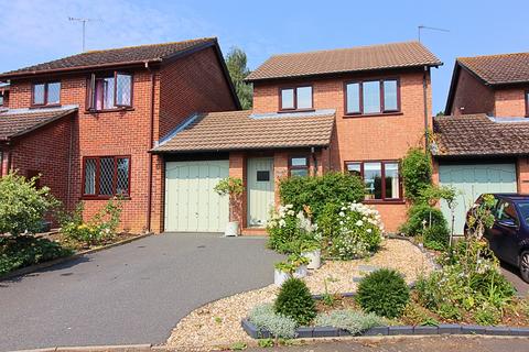 3 bedroom link detached house for sale, Cornmill Close, Elmley Castle WR10