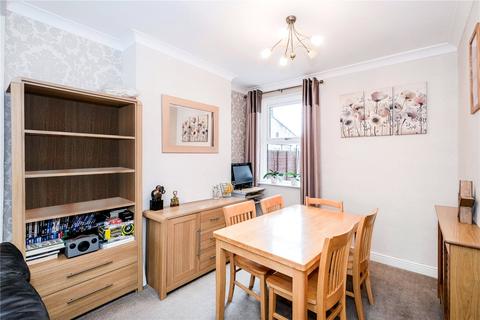 19 Eustace Road, Romford, RM6 6JP