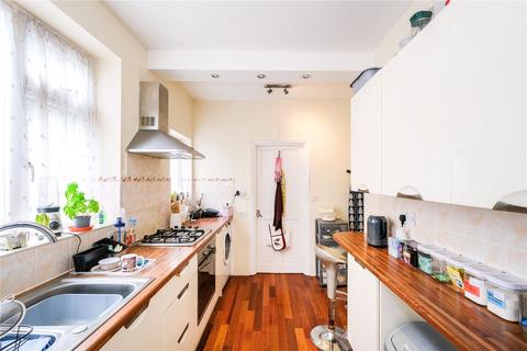 11 Tenby Close, Romford, RM6 6NP