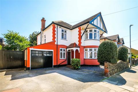 82 Whalebone Grove, Romford, RM6 6BL