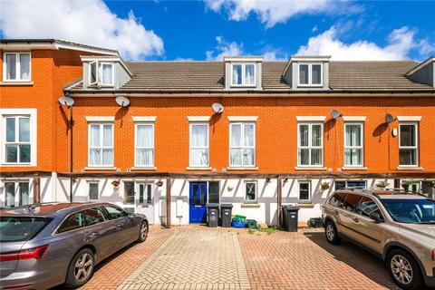23 Norwich Crescent, Chadwell Heath, Romford, RM6 4UW