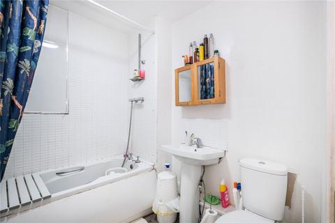 23 Norwich Crescent, Chadwell Heath, Romford, RM6 4UW