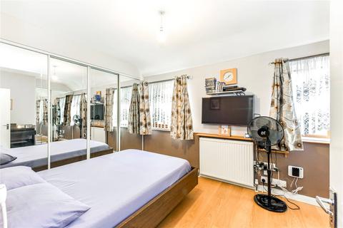 64 Rowdowns Road, Dagenham, RM9 6NJ