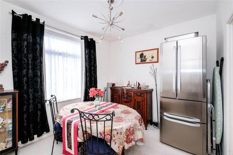 4 bedroom end of terrace house for sale, Chaplin Road, Dagenham RM9