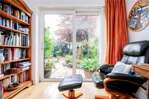 43 Eustace Road, Romford, RM6 6JL