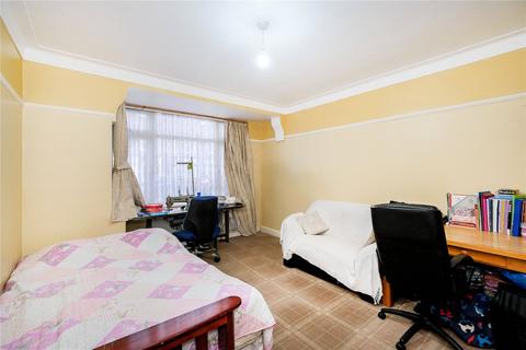 71 Meads Lane, Ilford, IG3 8NR