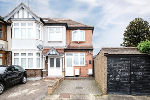 2 bedroom end of terrace house for sale, Primrose Avenue, Chadwell Heath RM6