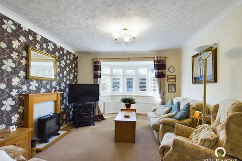 15 Broomfield Crescent, Cliftonville, Margate, CT9 3YJ