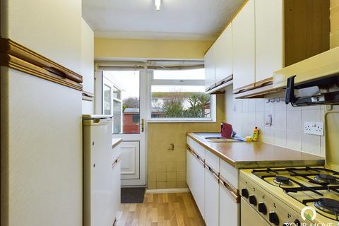 4 Ashurst Gardens, Cliftonville, Margate, CT9 3HW