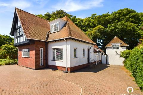 Foreland Avenue, Kent CT9