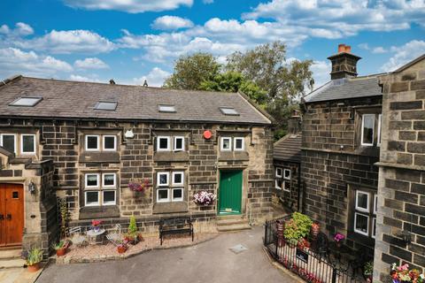 3 bedroom end of terrace house for sale, Micklefield Mews, Micklefield Lane, Rawdon, Leeds, LS19