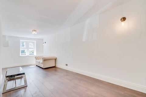 3 bedroom end of terrace house for sale, Micklefield Mews, Micklefield Lane, Rawdon, Leeds, LS19