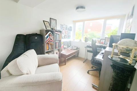 132 Avondale Road, Darwen, BB3 1NT