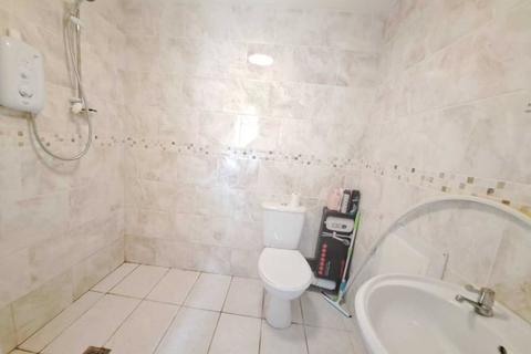 132 Avondale Road, Darwen, BB3 1NT