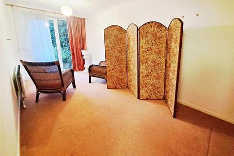 19 Abbey Crescent, Darwen, BB3 3PX