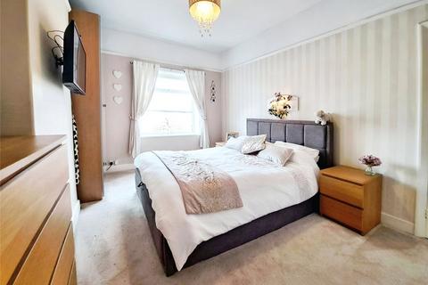 8 Warwick Avenue, Darwen, BB3 0HX