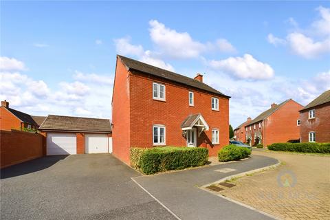 4 bedroom detached house for sale, Hazel Close, Northampton NN7