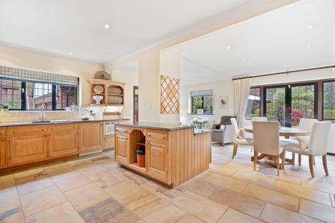 5 bedroom detached house for sale, Llanvair Drive, Ascot, Berkshire