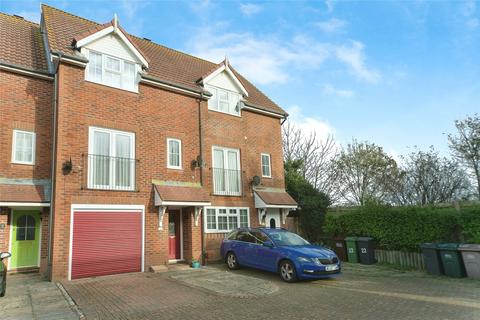 3 bedroom end of terrace house for sale, Cabot Close, East Sussex BN23