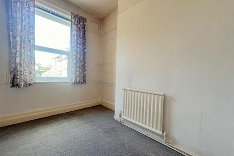 15 Stone Hall Road, Bradford, BD2 2EJ
