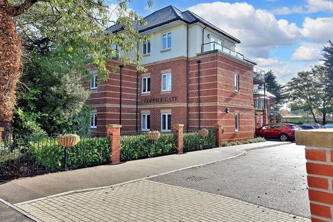 2 bedroom retirement property for sale, Beaulieu Road, Dibden Purlieu, SO45