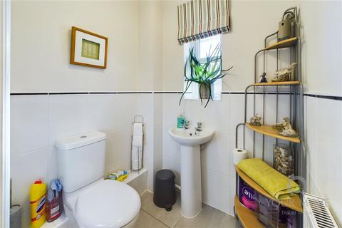 1 Peter Crisp Way, Rushden, NN10 6FE