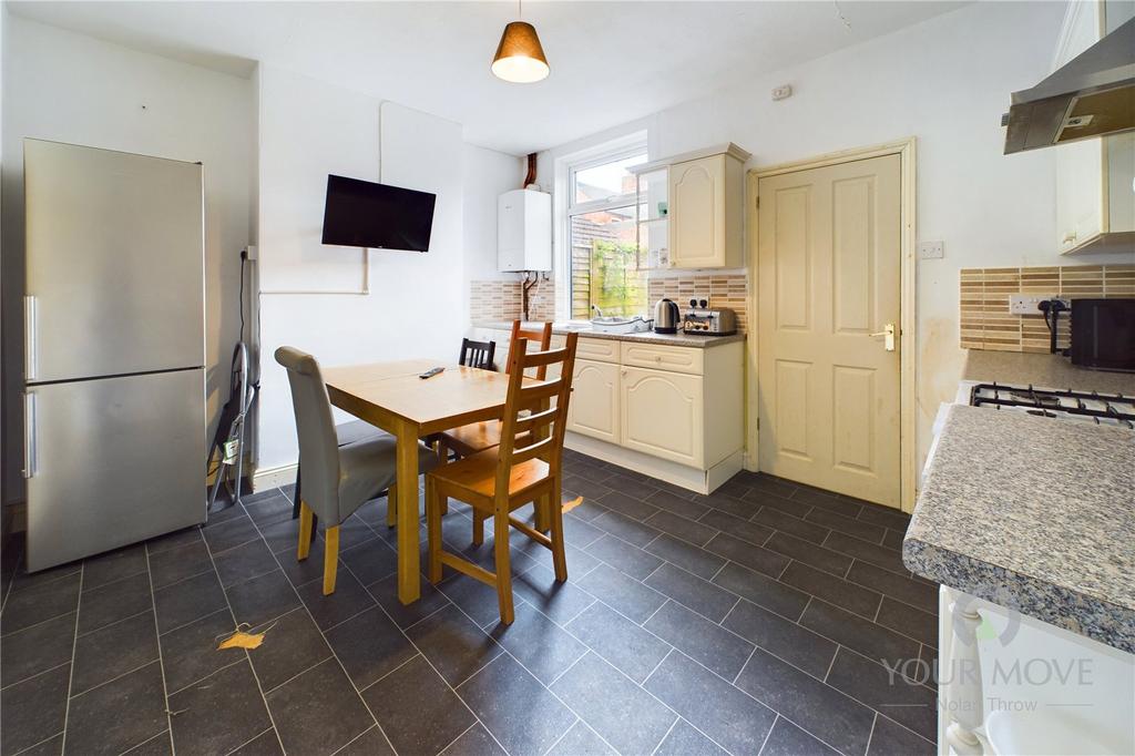 Kitchen/Social Area