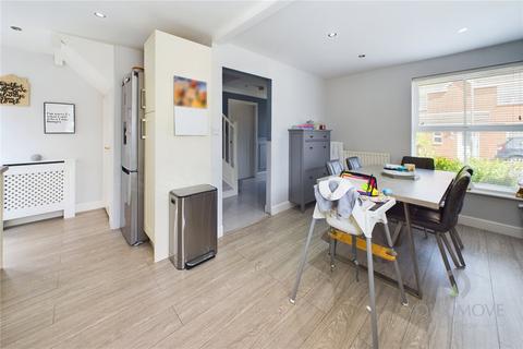 15 Buttercup Close, Corby, NN18 8LB