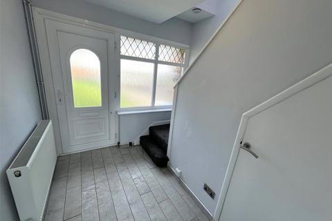 3 bedroom semi-detached house to rent, Pennine Way, Northamptonshire NN16