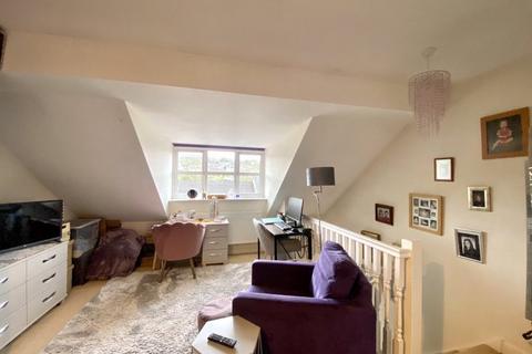 3 bedroom terraced house for sale, Clough Fold, West Yorkshire BD21