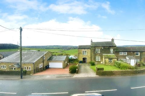 3 bedroom end of terrace house for sale, Harecroft, Bradford BD15