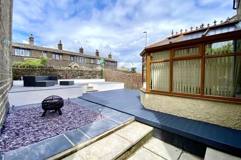 3 bedroom detached house for sale, Lodge Gate Close, Bradford BD13