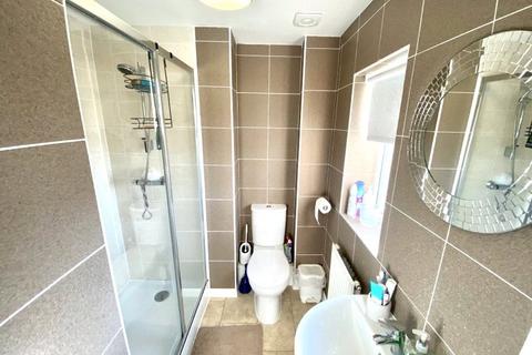27 Beacon Hill, Keighley, BD22 6FE