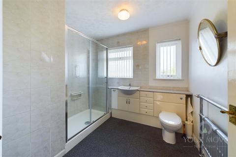 2 bedroom bungalow for sale, North Western Avenue, Kingsthorpe, Northampton NN2