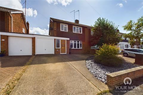 8 Brackley Close, Northampton, NN2 8NN