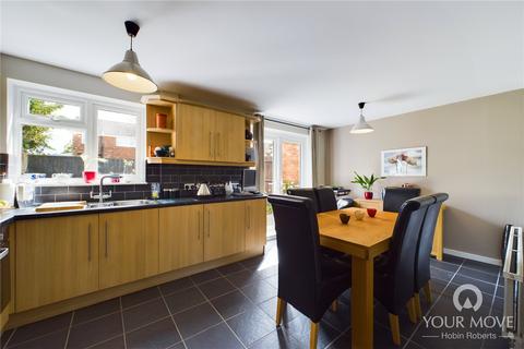 8 Brackley Close, Northampton, NN2 8NN