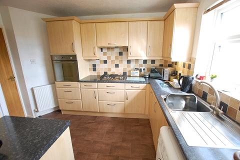 14 Harptree Grove, Bristol, BS3 3PY