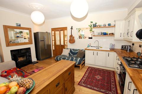 14 Chaplin Road, Bristol, BS5 0JU