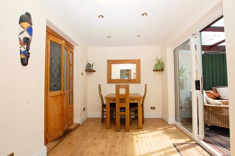 14 Chaplin Road, Bristol, BS5 0JU