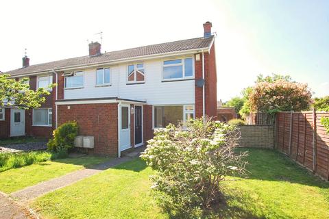 3 bedroom end of terrace house for sale, Firs Court, Bristol BS31