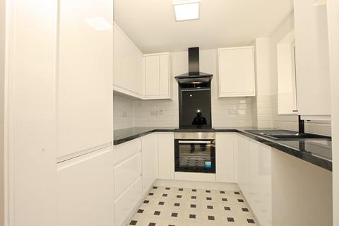 3 bedroom end of terrace house for sale, Firs Court, Bristol BS31