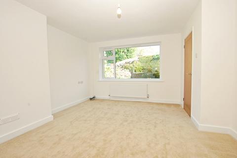 3 bedroom end of terrace house for sale, Firs Court, Bristol BS31