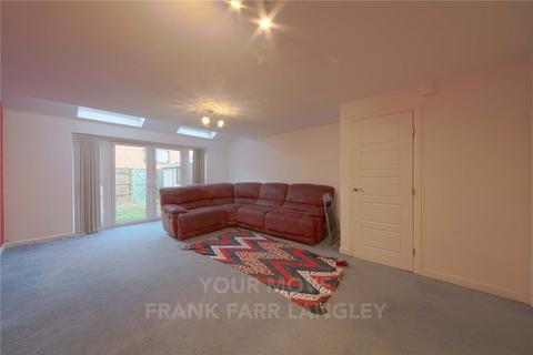 17 Kenyon Way, Slough, SL3 8DT