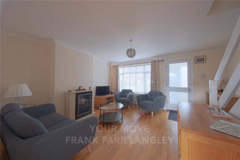 32 Windrush Avenue, Langley, Slough, SL3 8ER