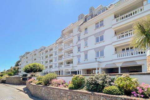 3 bedroom apartment for sale, 7 Cedar Court, Grouville