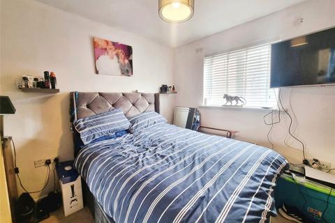 1 bedroom flat for sale, Millbrook Gardens, Stoke-on-Trent ST11