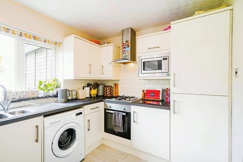 9 Cypress Grove, Blythe Bridge, Stoke-on-trent, ST11 9NQ